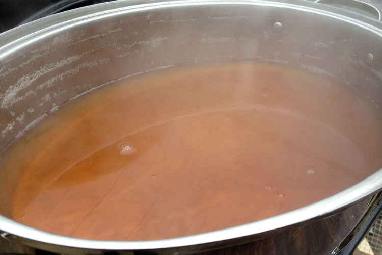 boiling down maple syrup